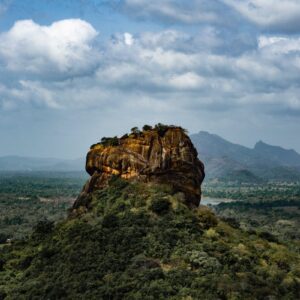 ONE DAY DAMBULLA & SIGIRIYA TOUR